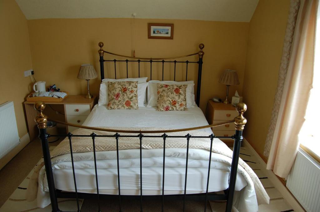 Compton House Bed & Breakfast Ashbourne  Bagian luar foto