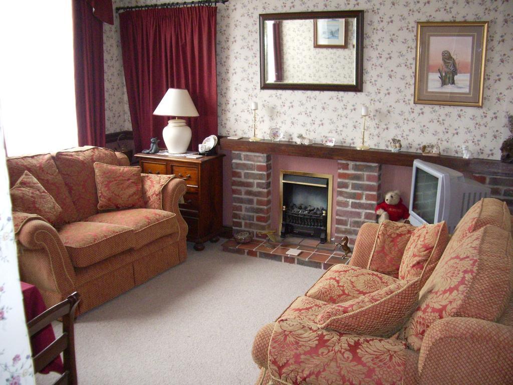Compton House Bed & Breakfast Ashbourne  Bagian luar foto